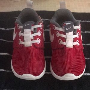 Toddler Nike roshe